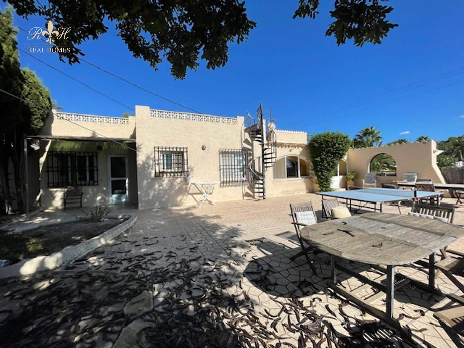 3 makuuhuone Huvila myytävänä paikassa Alfaz del Pi / L'Alfas del Pi mukana uima-altaan - 399 000 € (Ref: 8713810)