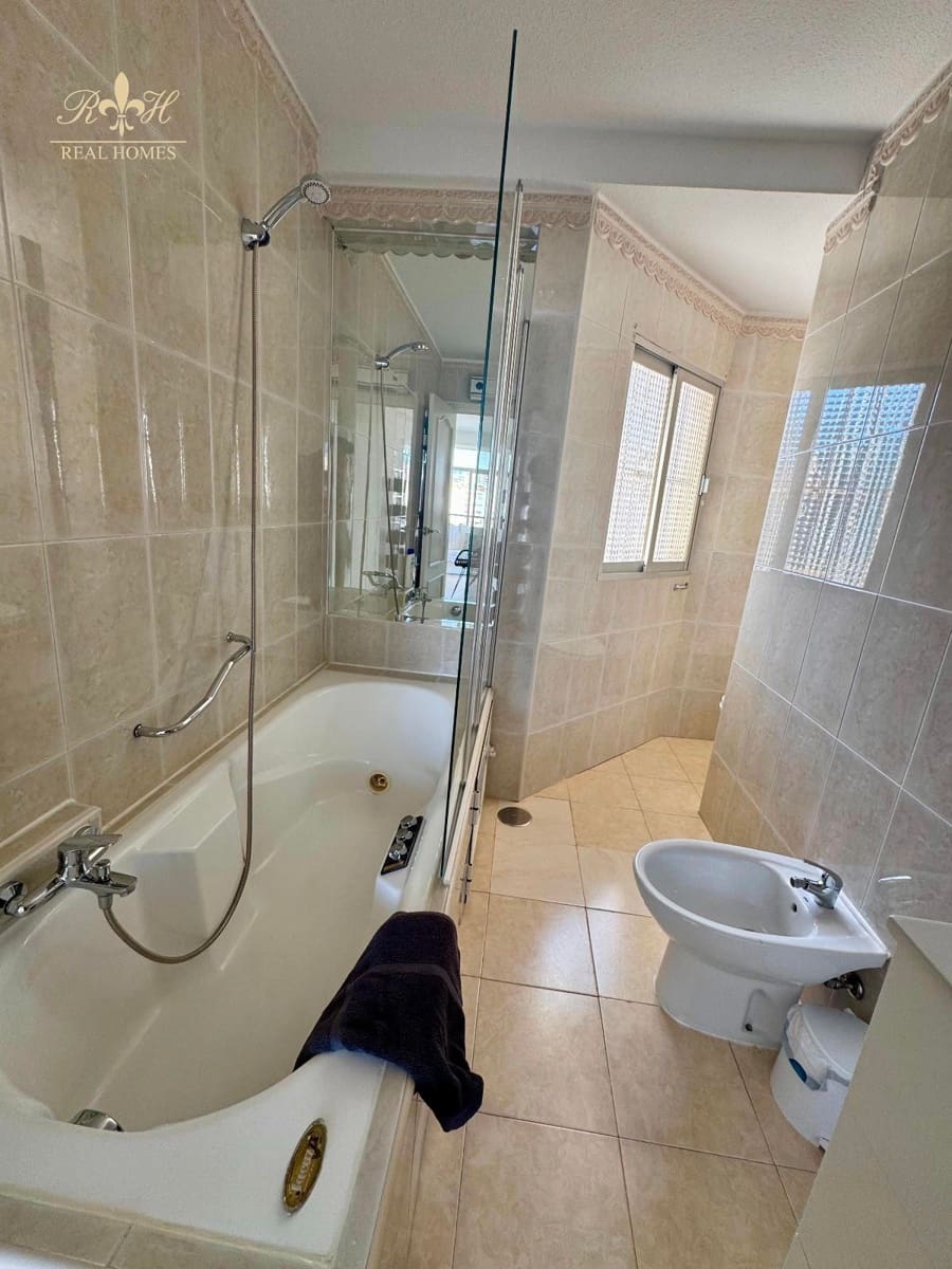 3 soverom Penthouse til salgs i Benidorm med garasje - € 496 000 (Ref: 8751576)