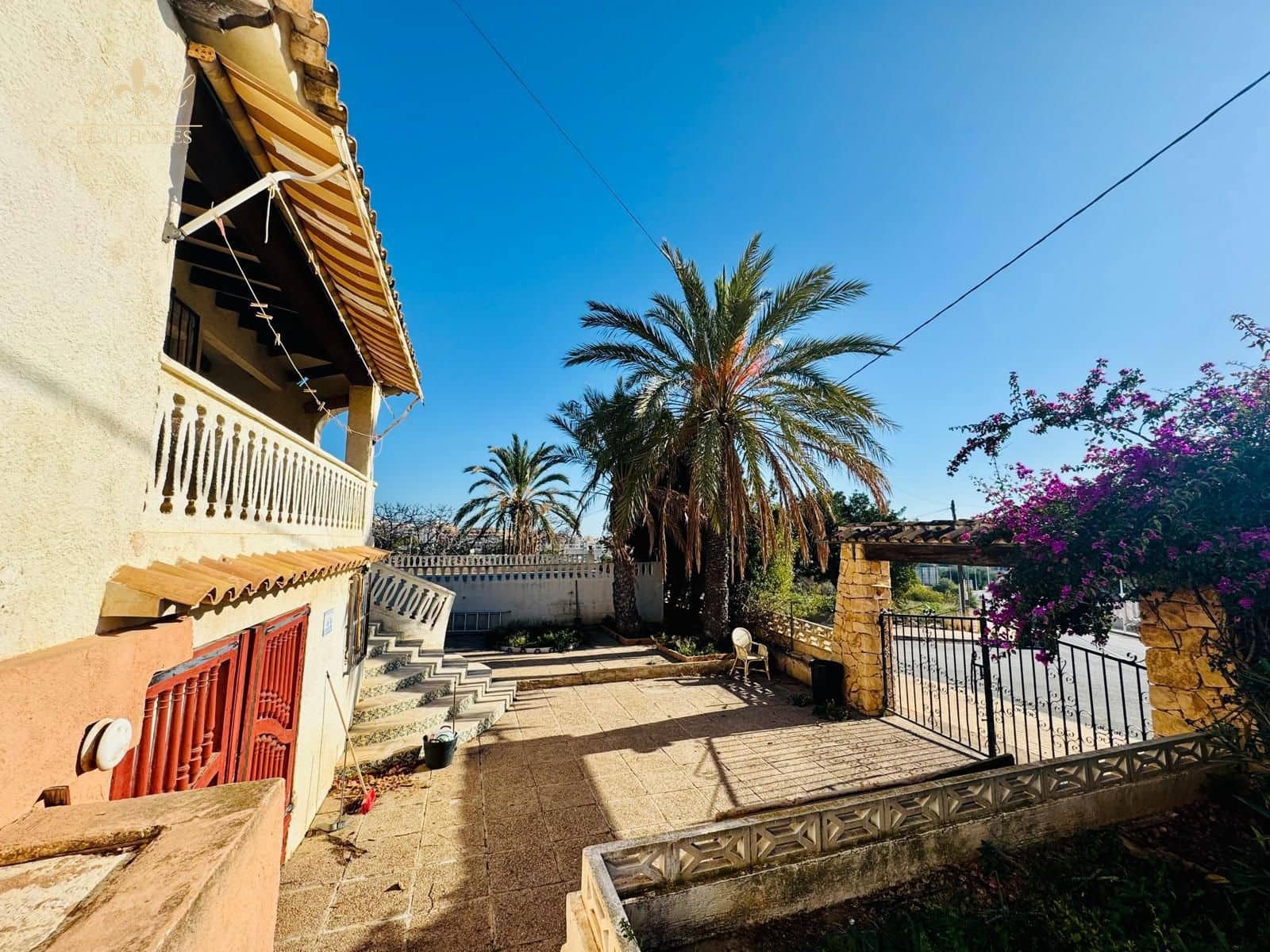 3 sovrum Villa till salu i Alfaz del Pi / L'Alfas del Pi med pool garage - 450 000 € (Ref: 8778943)