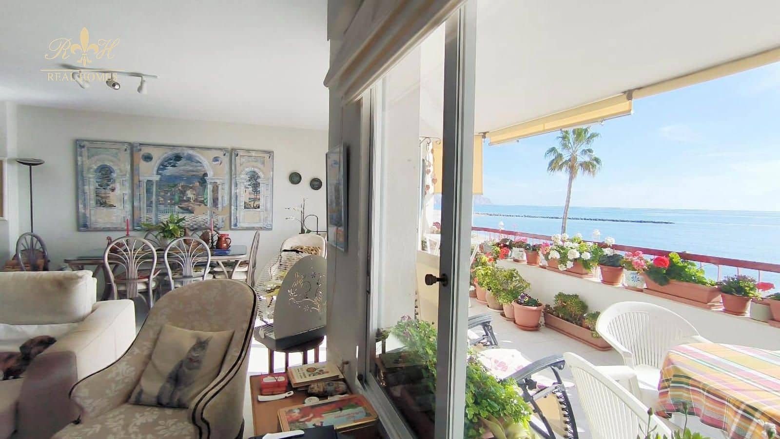 3 bedroom Flat for sale in Altea with garage - € 520,000 (Ref: 8806712)