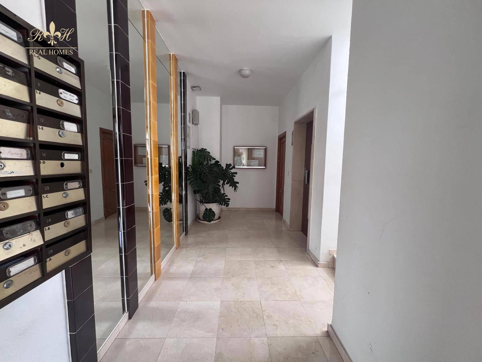 2 makuuhuone Asunto myytävänä paikassa Albir - 255 000 € (Ref: 8857874)