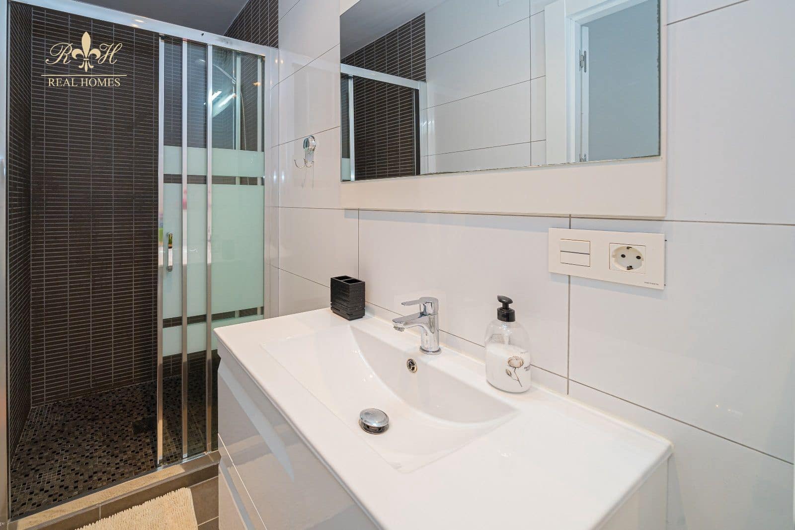 4 soveværelse Villa til salg i Albir med swimmingpool garage - € 795.000 (Ref: 8904012)