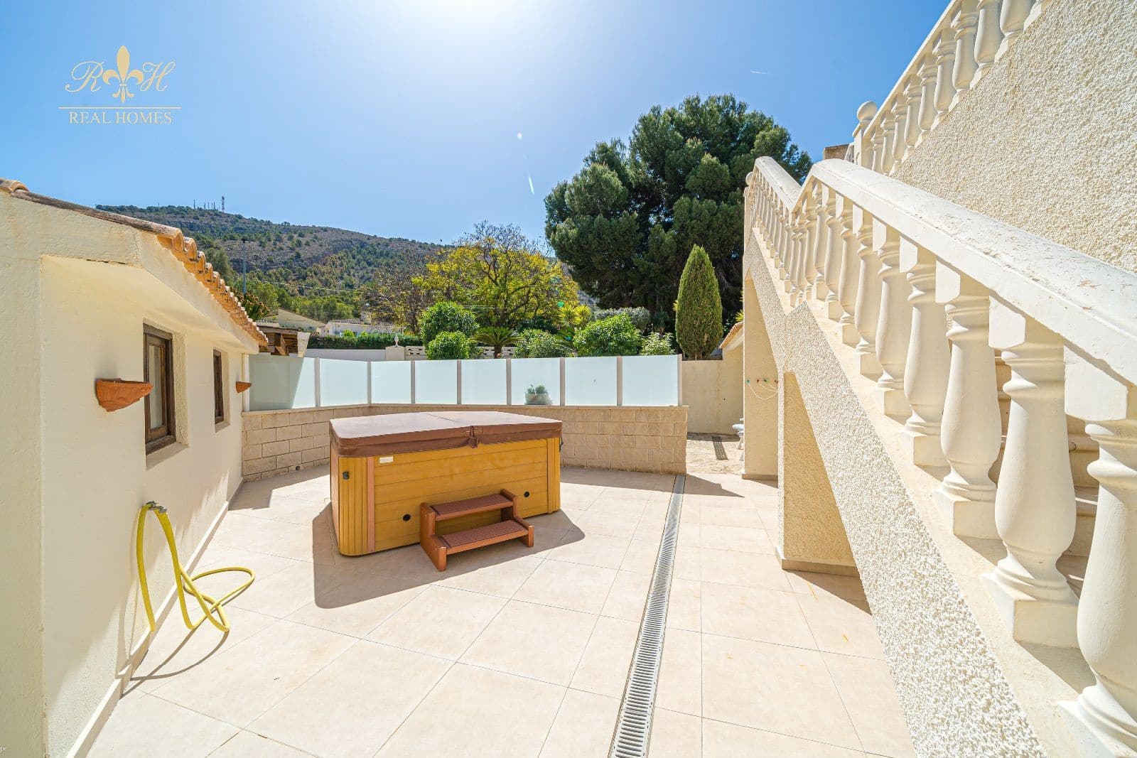 4 soveværelse Villa til salg i Albir med swimmingpool garage - € 795.000 (Ref: 8904012)