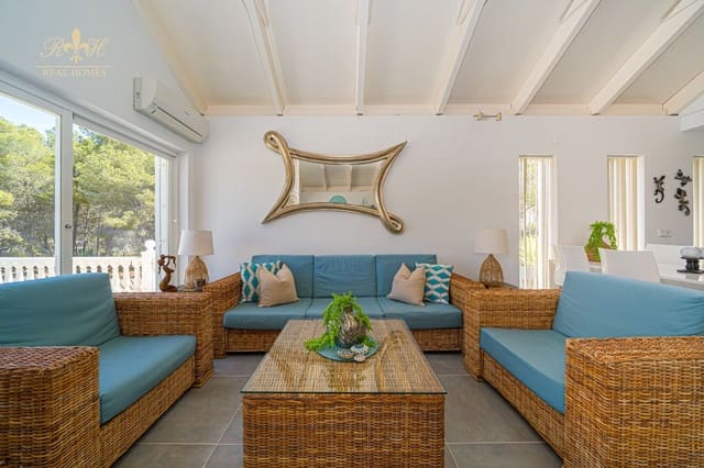 4 soveværelse Villa til salg i Albir, Alfaz del Pi / L'Alfàs del Pi med swimmingpool garage - € 795.000 (Ref: 8904012)