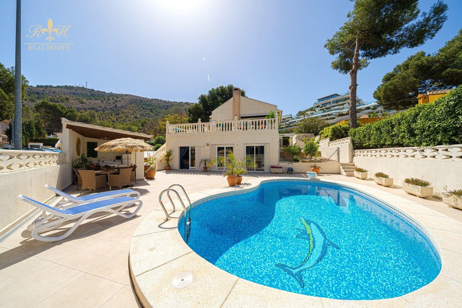 4 soveværelse Villa til salg i Albir med swimmingpool garage - € 795.000 (Ref: 8904012)