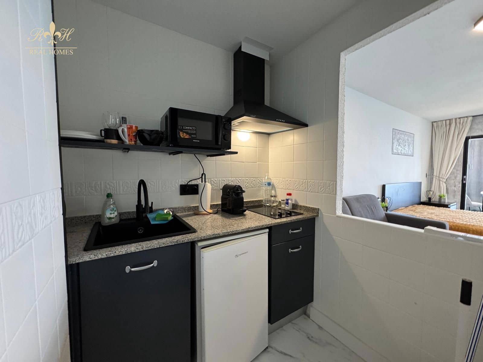 1 bedroom Flat for sale in Benidorm with pool garage - € 320,000 (Ref: 8914309)