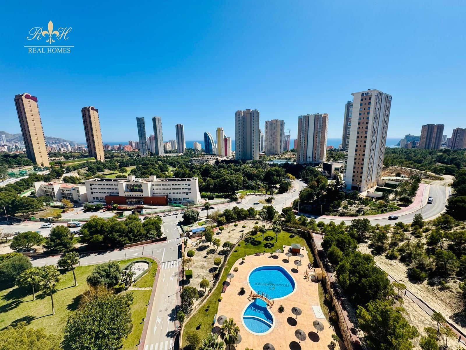 2 soveværelse Lejlighed til salg i Benidorm med swimmingpool garage - € 226.000 (Ref: 8915707)