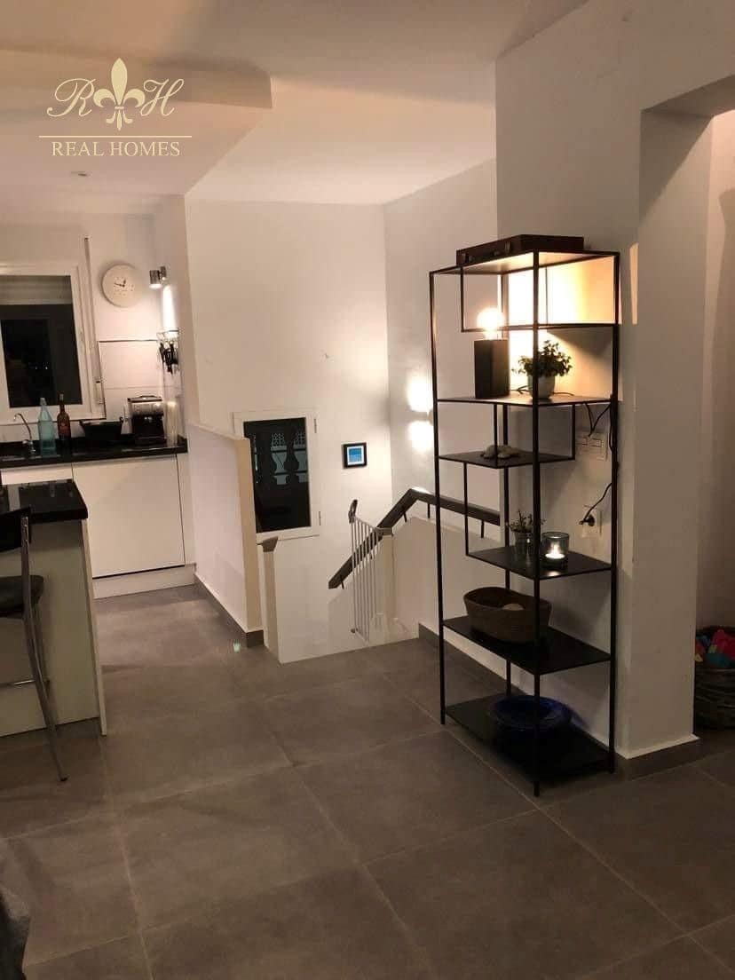 5 soveværelse Byhus til salg i Albir med swimmingpool garage - € 679.000 (Ref: 8927954)