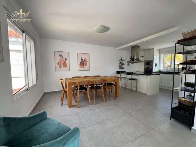 5 soveværelse Byhus til salg i Albir, Alfaz del Pi / L'Alfàs del Pi med swimmingpool garage - € 679.000 (Ref: 8927954)