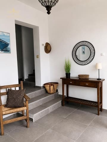 5 makuuhuone Omakotitalo myytävänä paikassa Albir, Alfaz del Pi / L'Alfàs del Pi mukana uima-altaan 
autotalli - 679 000 € (Ref: 8927954)