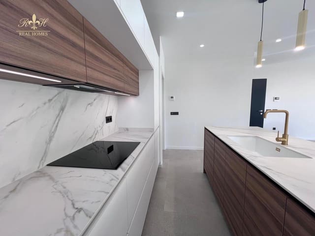 3 soverom Villa til salgs i Polop med svømmebasseng garasje - € 495 000 (Ref: 8967476)