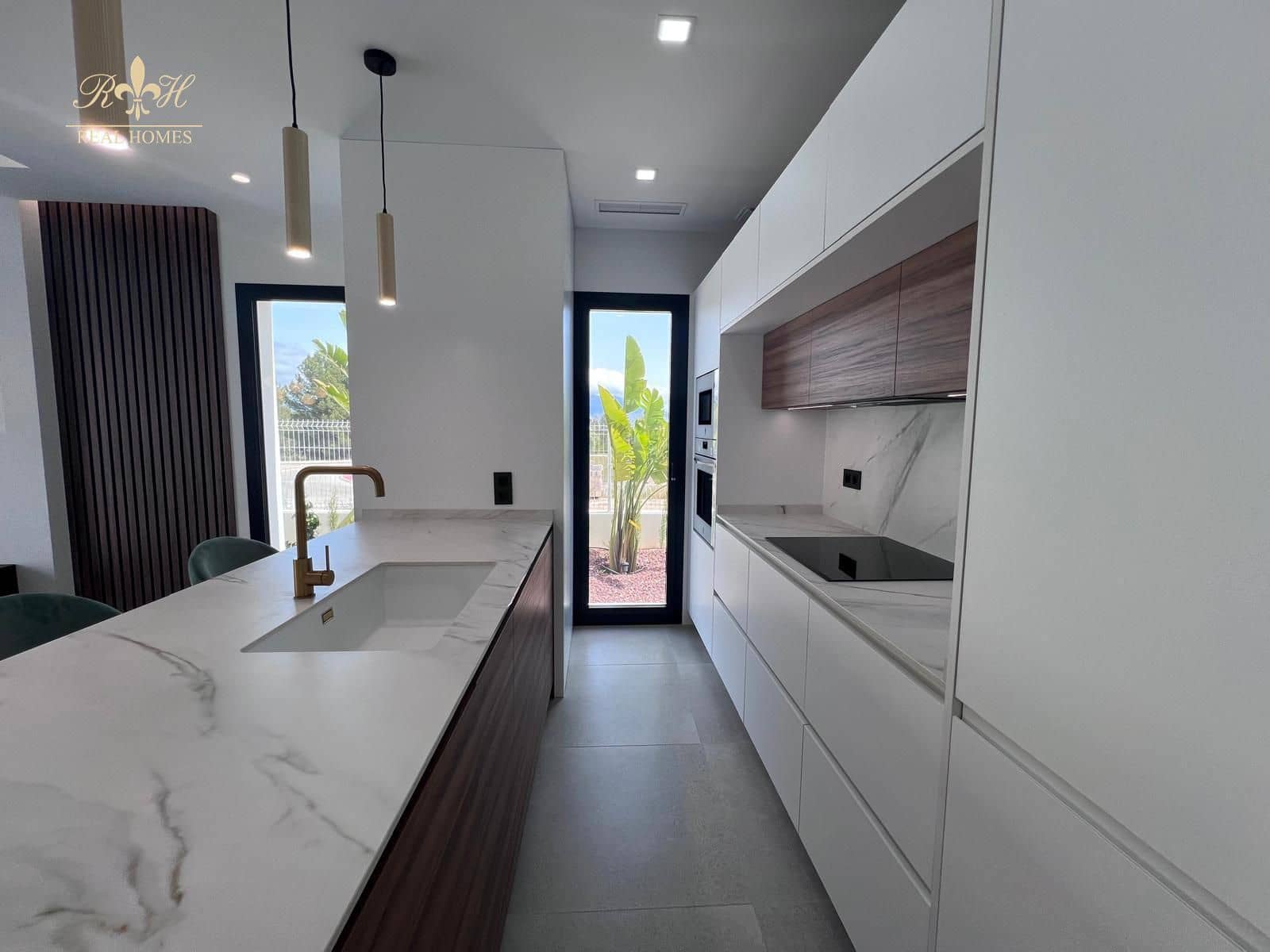 3 soverom Villa til salgs i Polop med svømmebasseng garasje - € 495 000 (Ref: 8967476)