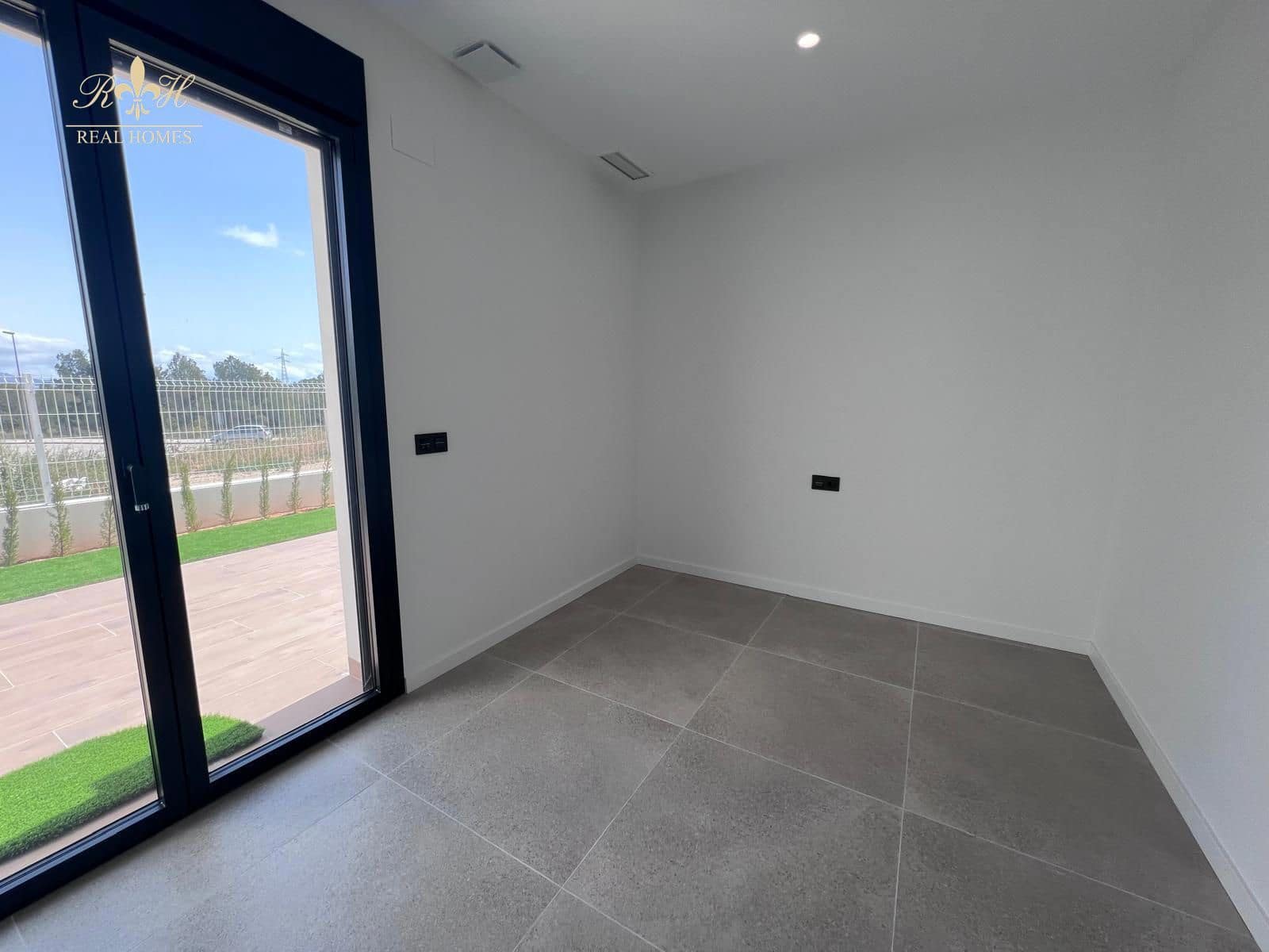 3 soverom Villa til salgs i Polop med svømmebasseng garasje - € 495 000 (Ref: 8967476)