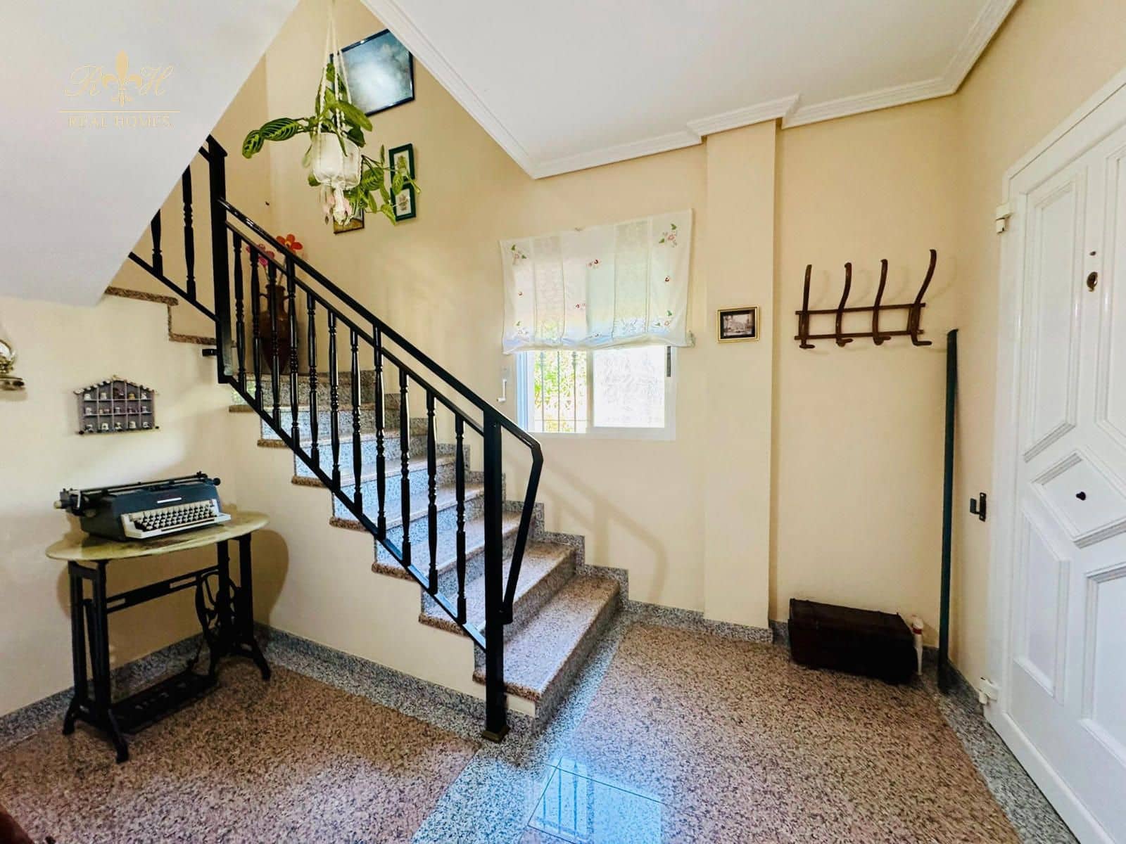 5 sypialnia Willa na sprzedaż w Albir z basenem garażem - 890 000 € (Ref: 9053610)