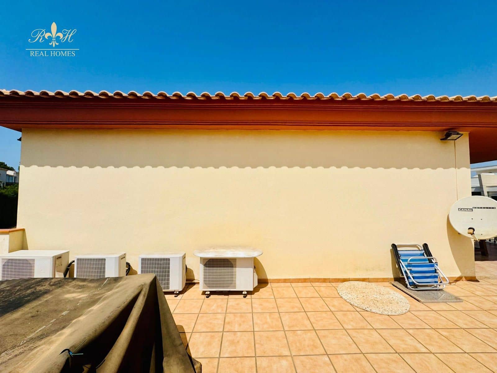 5 sypialnia Willa na sprzedaż w Albir z basenem garażem - 890 000 € (Ref: 9053610)