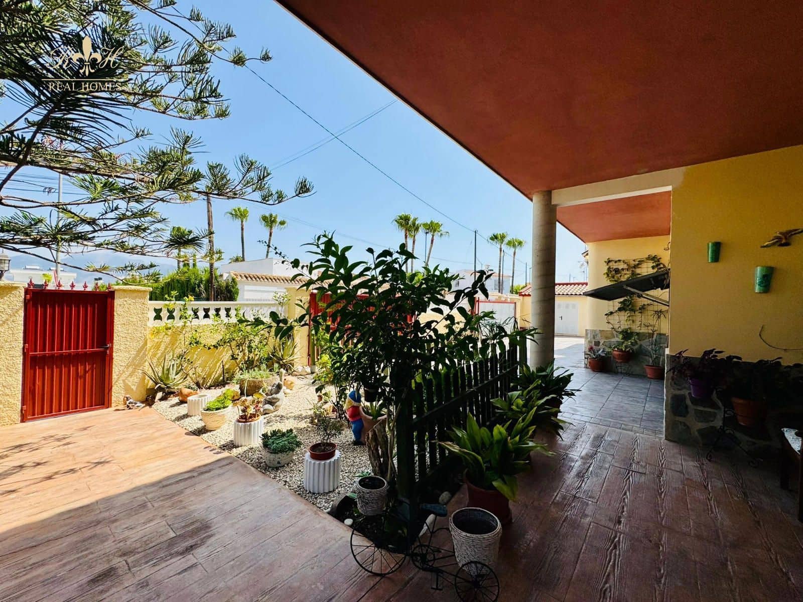 5 sypialnia Willa na sprzedaż w Albir z basenem garażem - 890 000 € (Ref: 9053610)