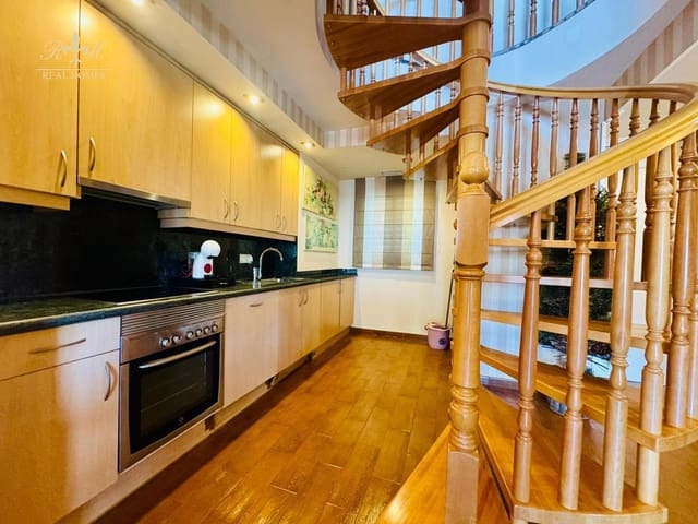 2 soveværelse Penthouse til leje i La Cala de Villajoyosa, La Villajoyosa / Vila Joiosa med swimmingpool garage - € 1.800 (Ref: 9097588)