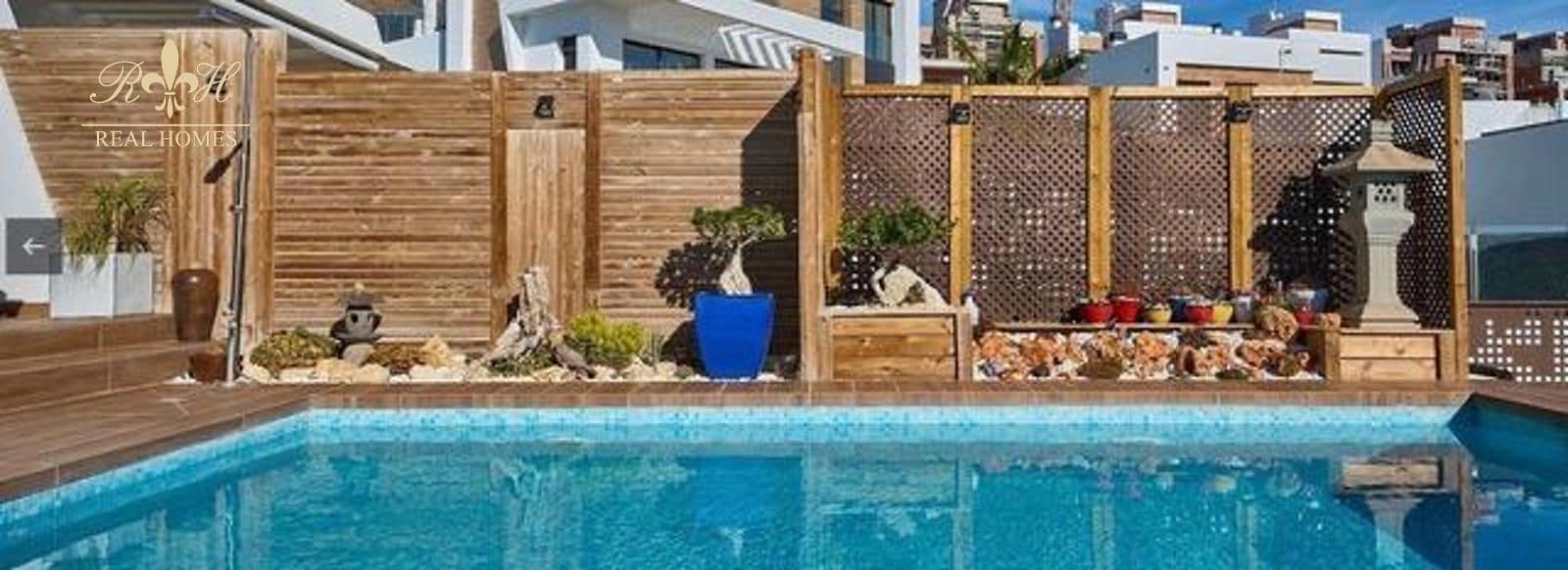 3 soverom Hus til salgs i Finestrat med svømmebasseng - € 585 000 (Ref: 9099682)