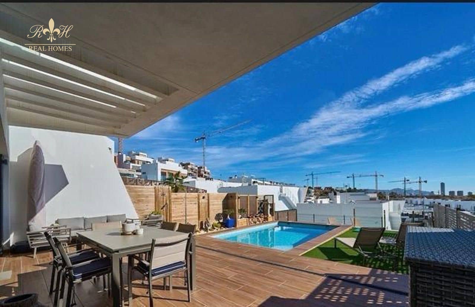 3 soverom Hus til salgs i Finestrat med svømmebasseng - € 585 000 (Ref: 9099682)