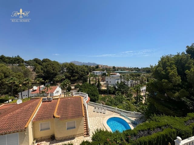 3 sovrum Villa till salu i La Nucia med pool garage - 345 000 € (Ref: 9109354)