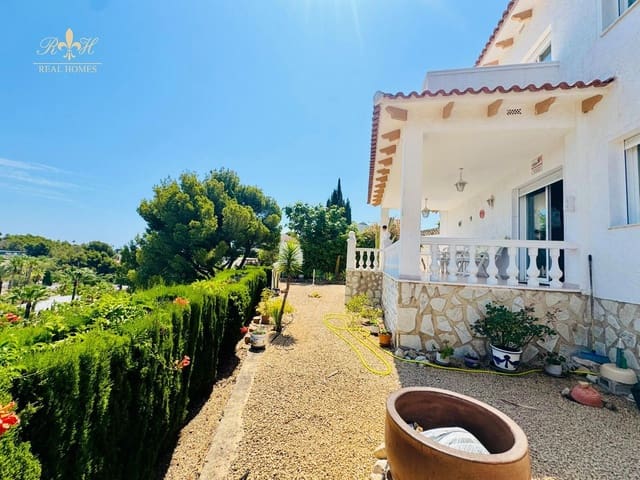 3 sovrum Villa till salu i La Nucia med pool garage - 345 000 € (Ref: 9109354)