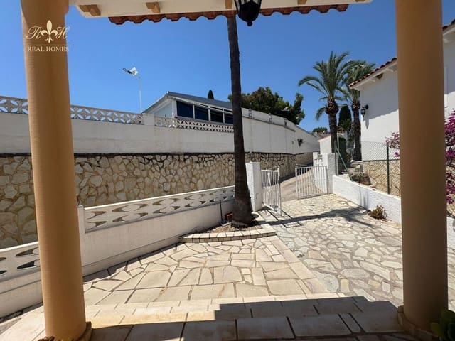 3 sovrum Villa till salu i La Nucia med pool garage - 345 000 € (Ref: 9109354)