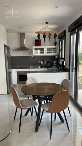 3 bedroom Villa for rent in Polop with pool garage - € 1,800 (Ref: 9127006)