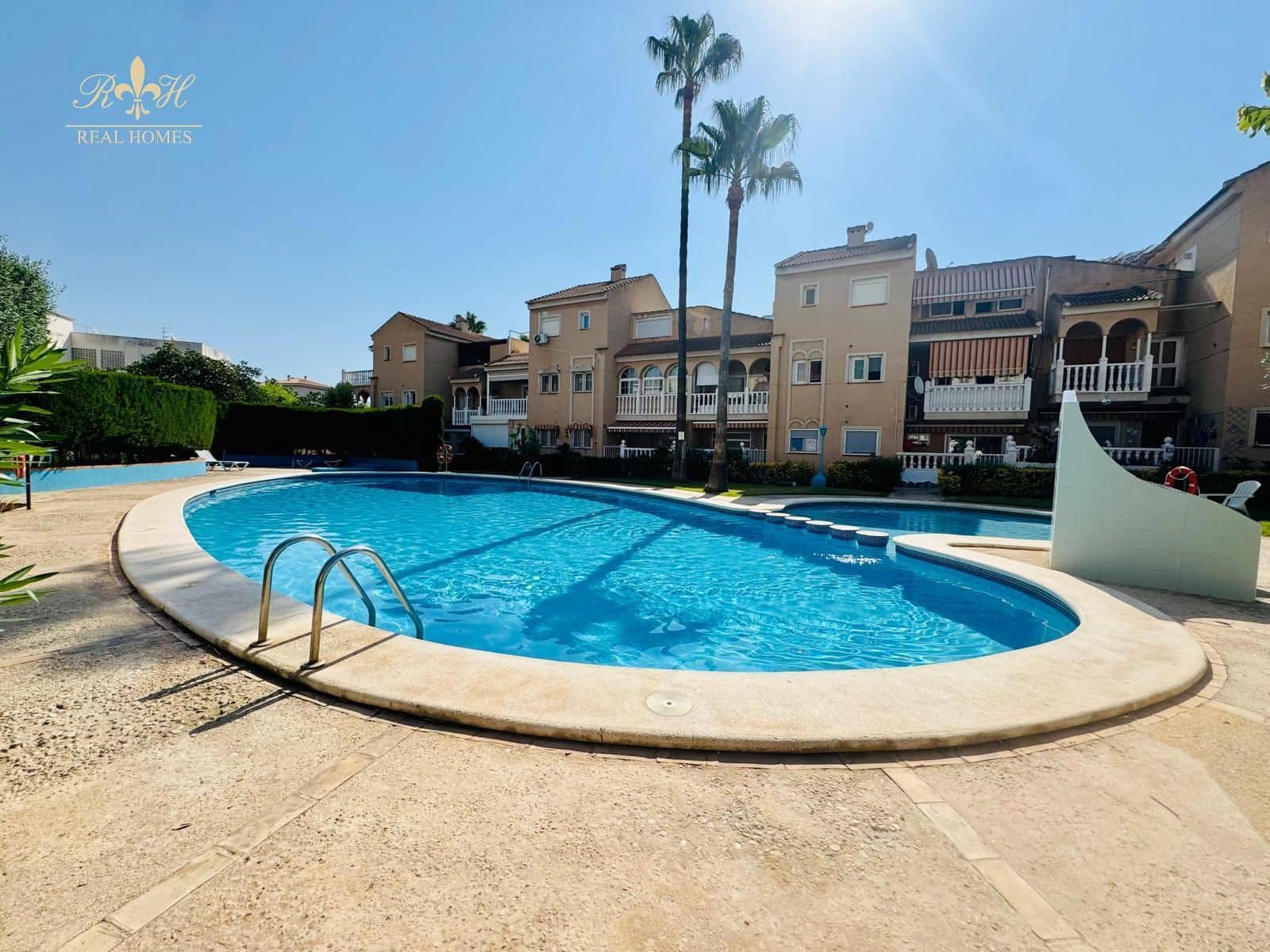 Appartamento da affittare in Albir con piscina - 1.200 € (Rif: 9133364)