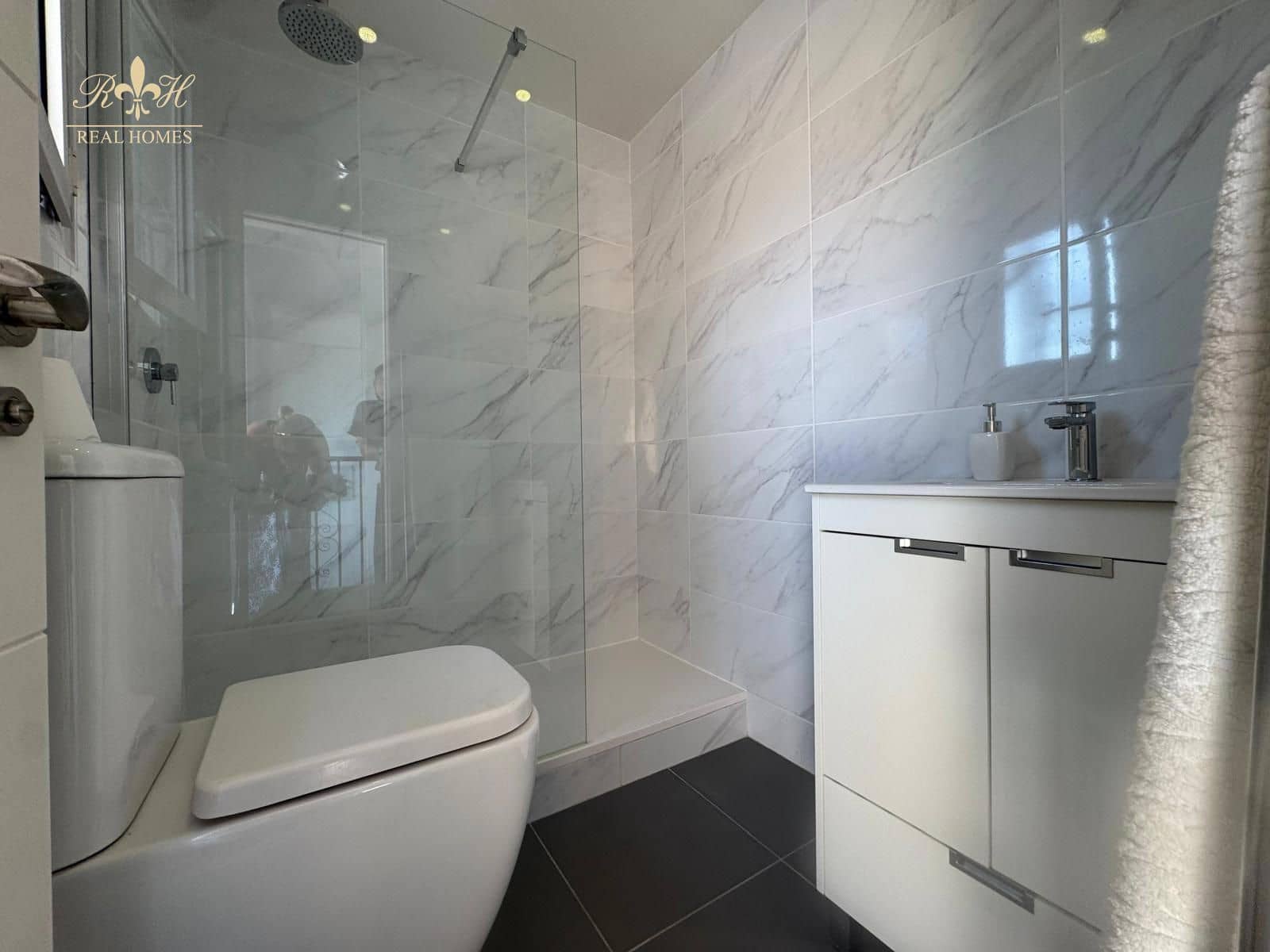 Appartamento da affittare in Albir con piscina - 1.200 € (Rif: 9133364)