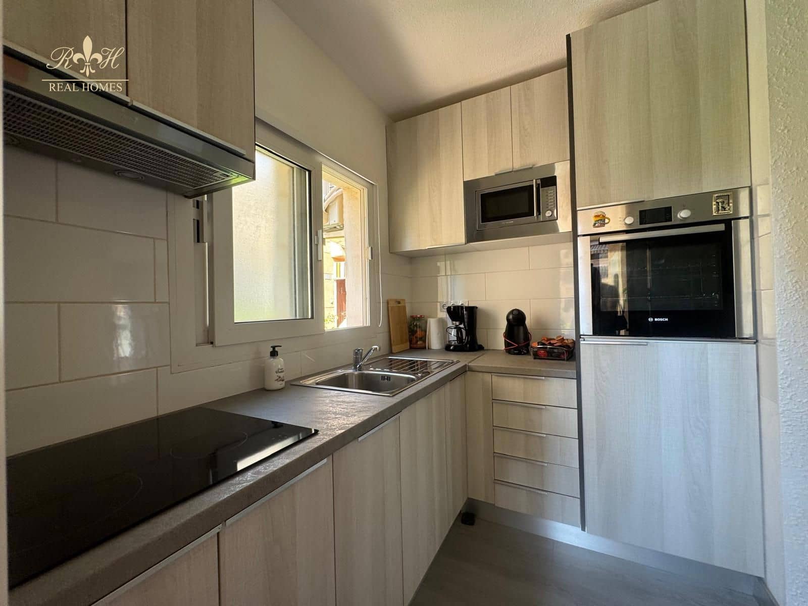 Appartamento da affittare in Albir con piscina - 1.200 € (Rif: 9133364)