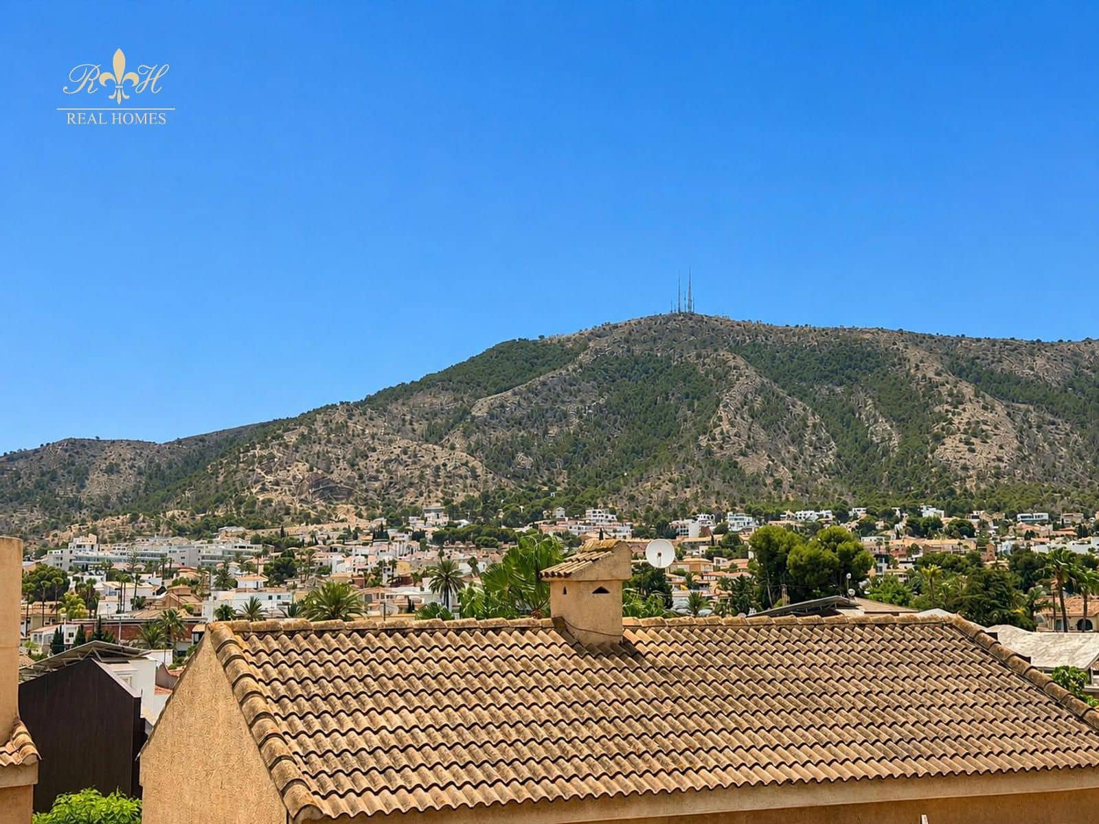 2 slaapkamer Flat te huur in Albir met zwembad - € 1.300 (Ref: 9133364)