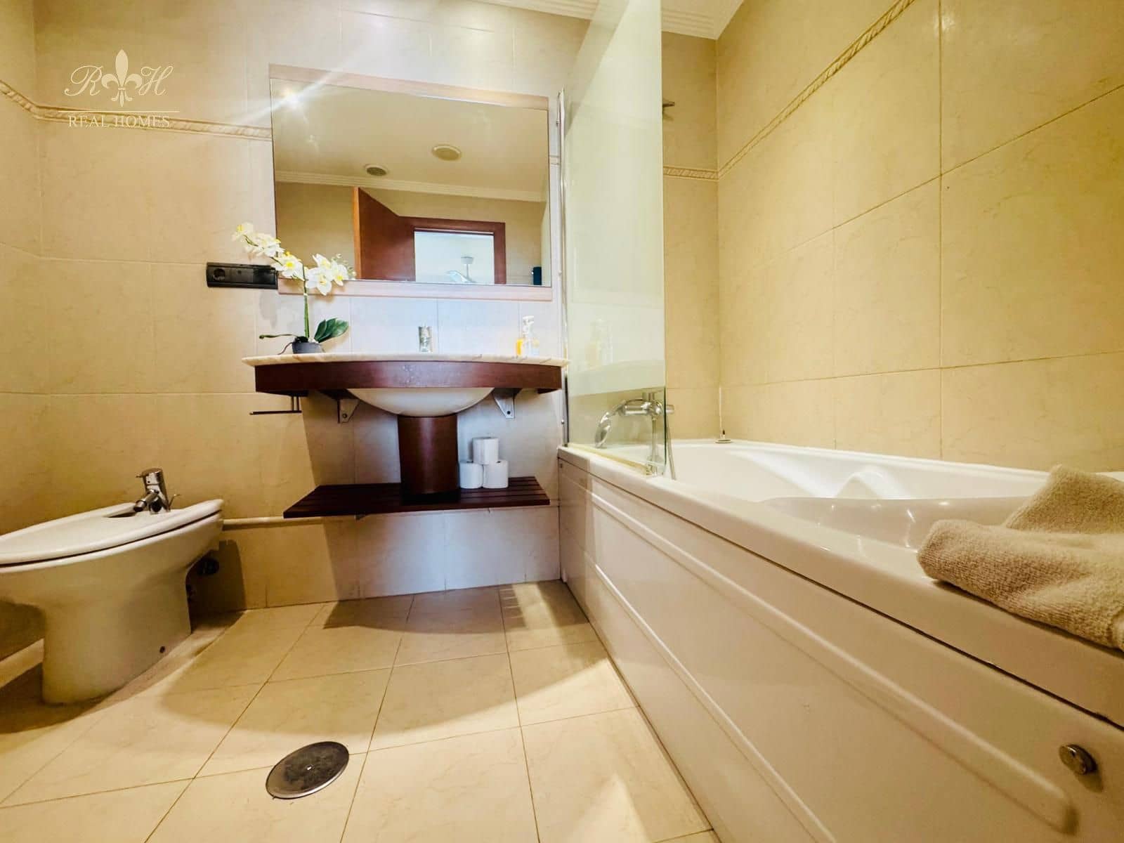 2 soveværelse Lejlighed til salg i Altea med swimmingpool garage - € 399.000 (Ref: 9138238)