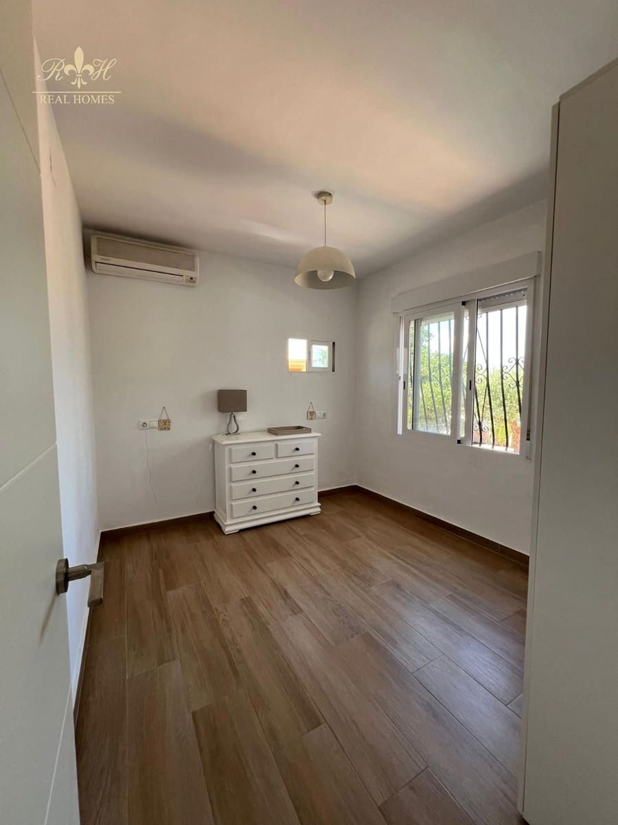 3 soveværelse Villa til leje i Albir med swimmingpool - € 2.350 (Ref: 9138578)