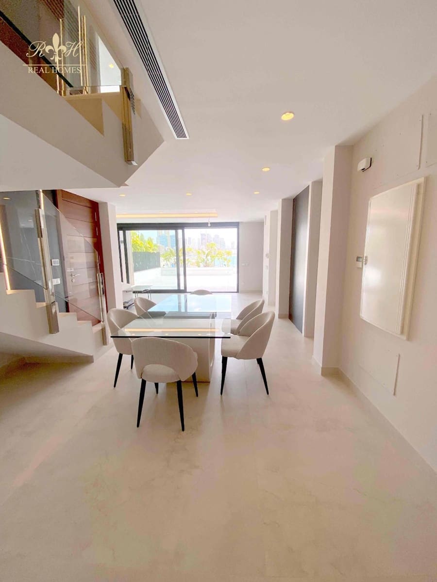 4 soveværelse Lejlighed til salg i Benidorm med swimmingpool garage - € 1.650.000 (Ref: 9146299)