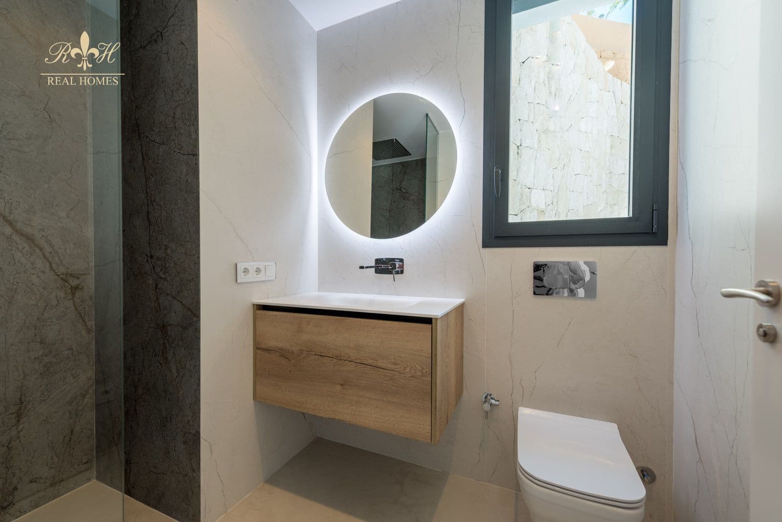 4 soveværelse Lejlighed til salg i Benidorm med swimmingpool garage - € 1.650.000 (Ref: 9146299)