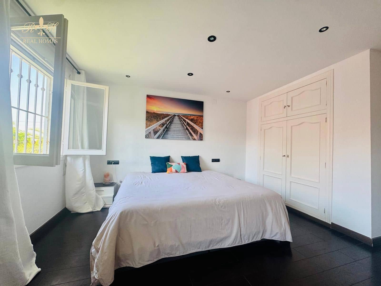 16 soverom Villa til salgs i Albir med svømmebasseng garasje - € 1 250 000 (Ref: 9183993)