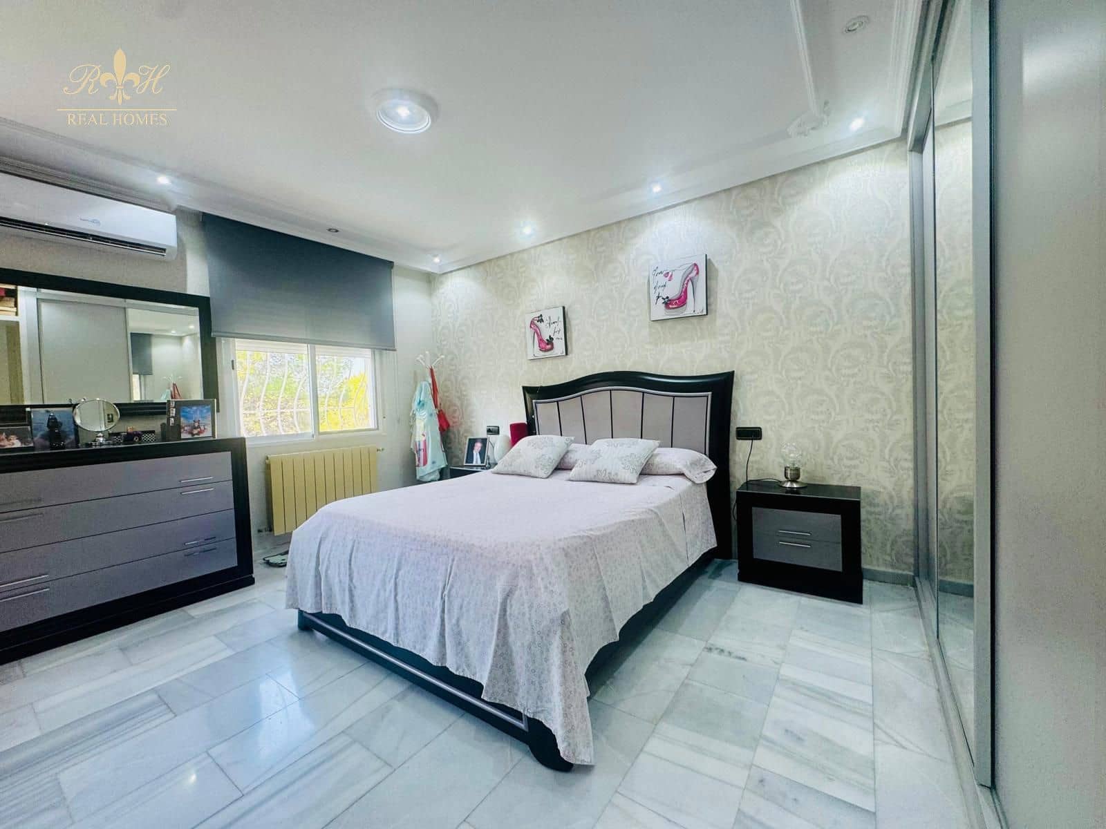 16 soverom Villa til salgs i Albir med svømmebasseng garasje - € 1 250 000 (Ref: 9183993)