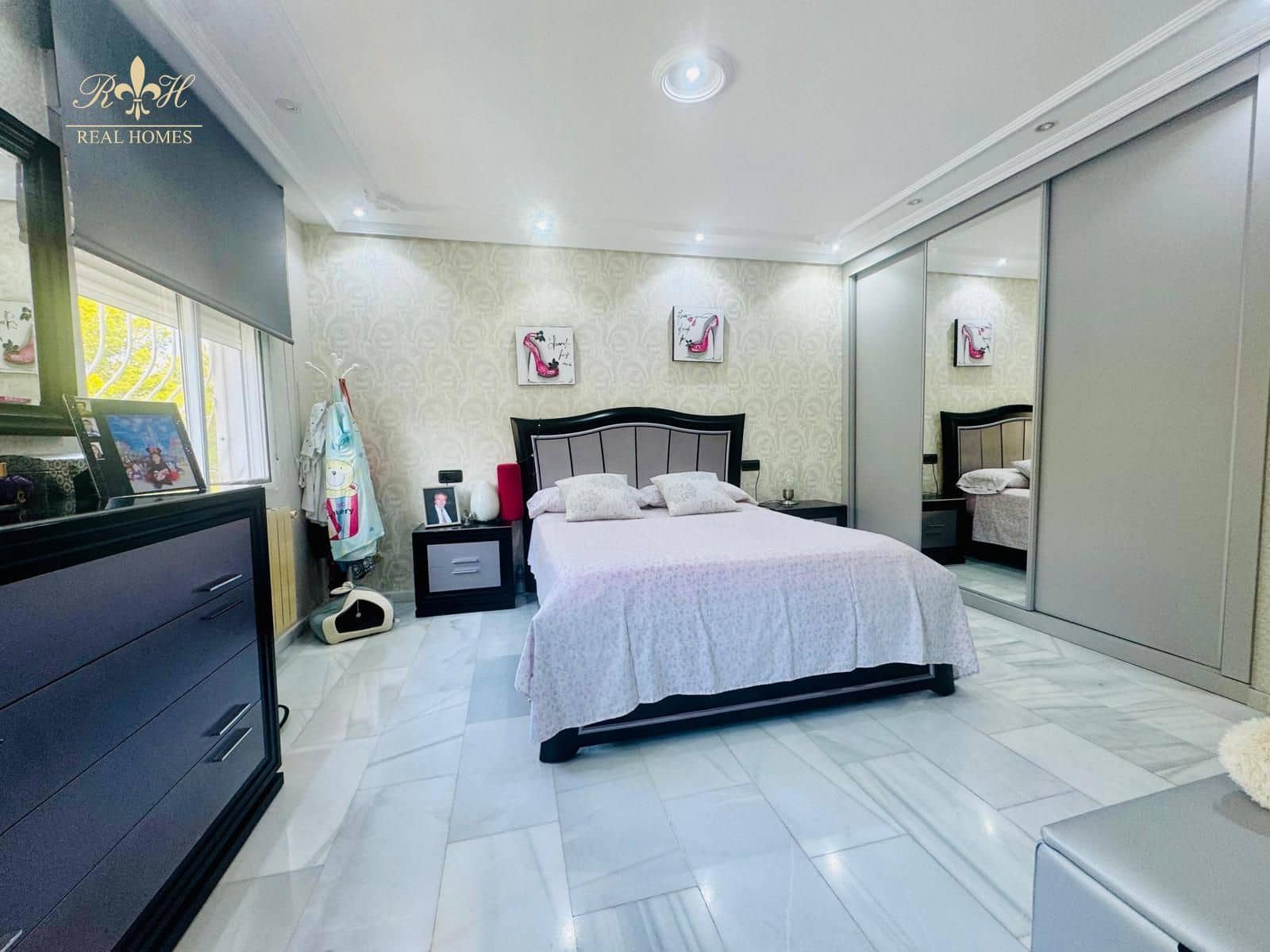 16 soverom Villa til salgs i Albir med svømmebasseng garasje - € 1 250 000 (Ref: 9183993)