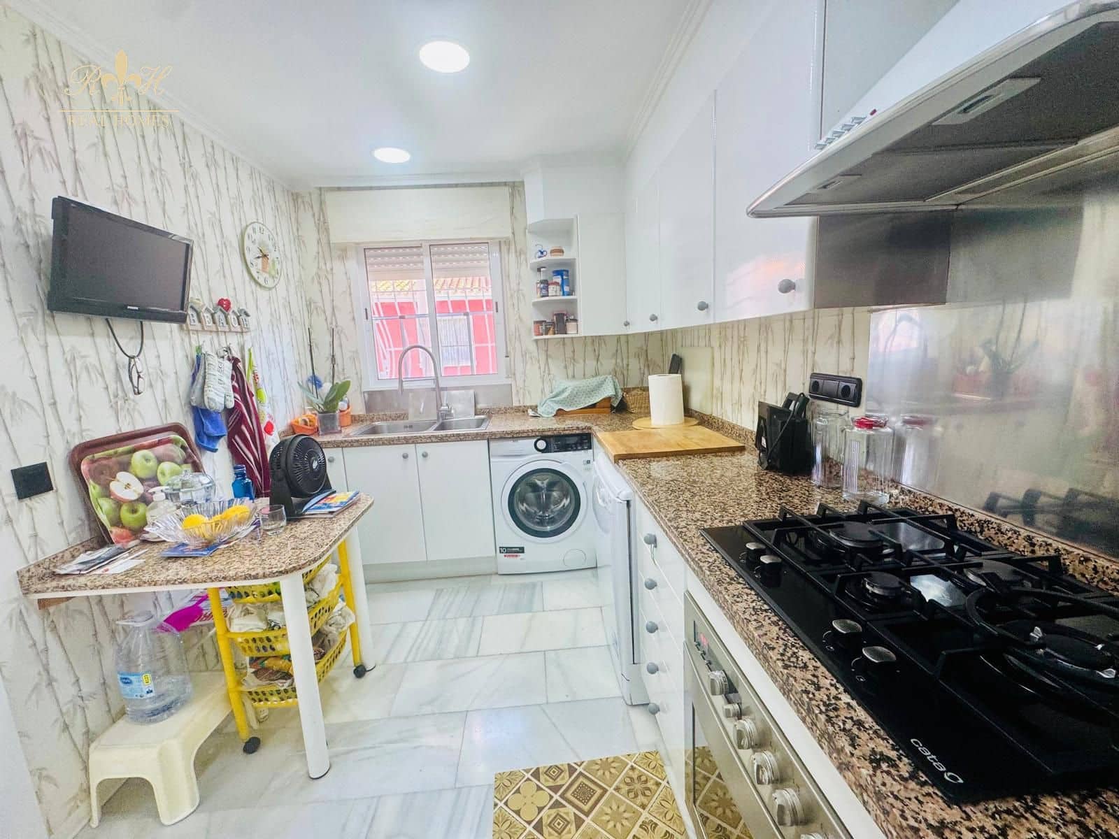 16 soverom Villa til salgs i Albir med svømmebasseng garasje - € 1 250 000 (Ref: 9183993)