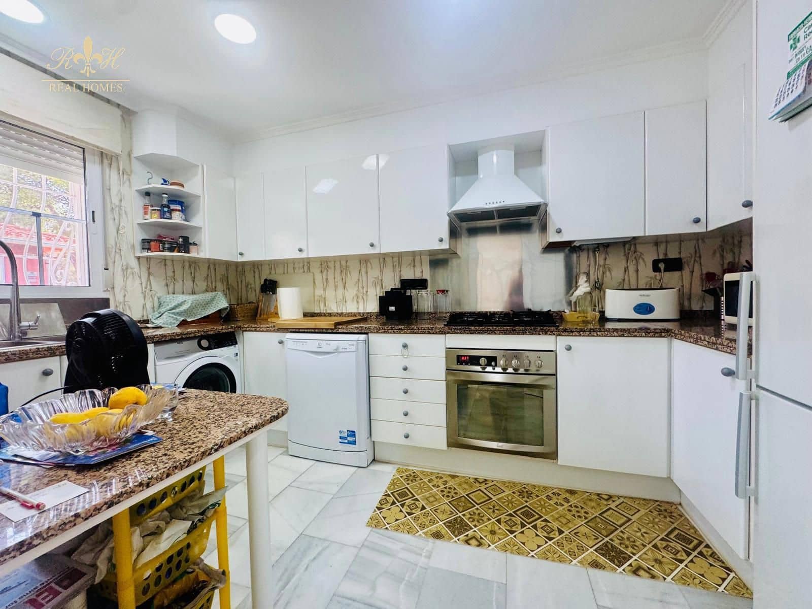 16 soverom Villa til salgs i Albir med svømmebasseng garasje - € 1 250 000 (Ref: 9183993)