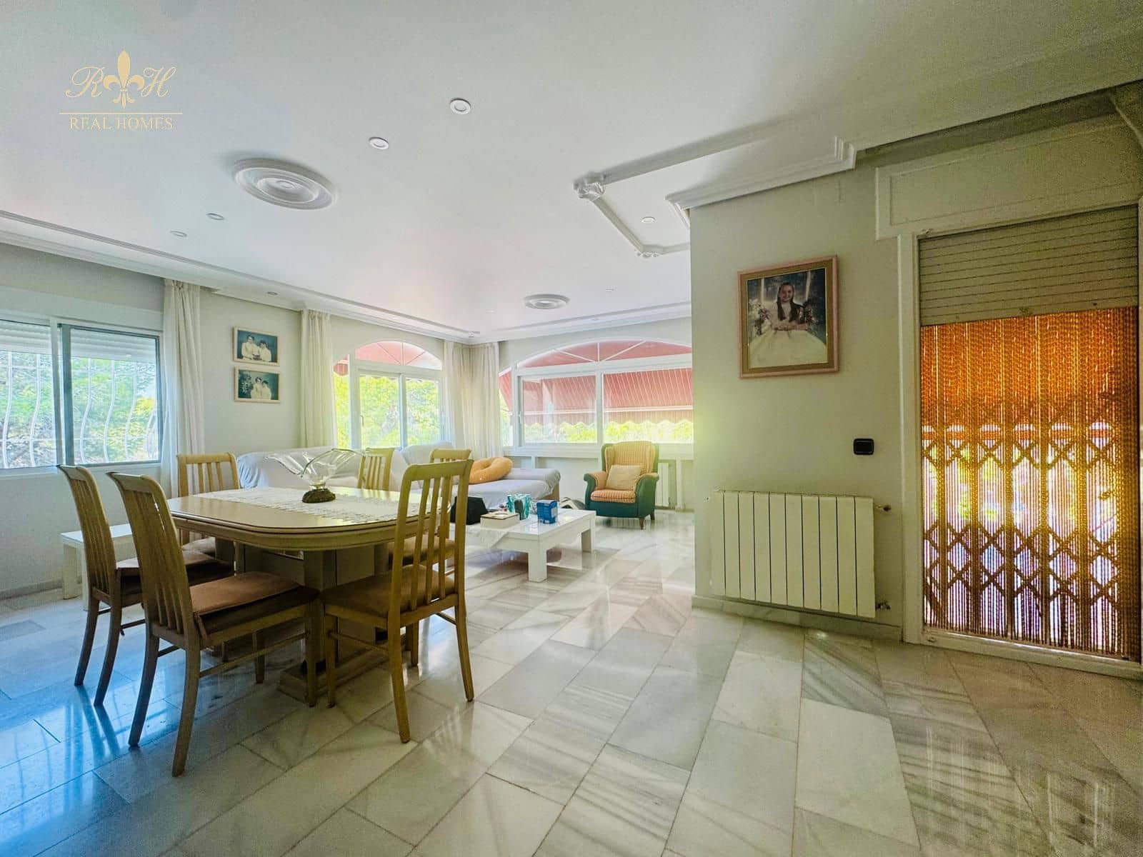 16 soverom Villa til salgs i Albir med svømmebasseng garasje - € 1 250 000 (Ref: 9183993)