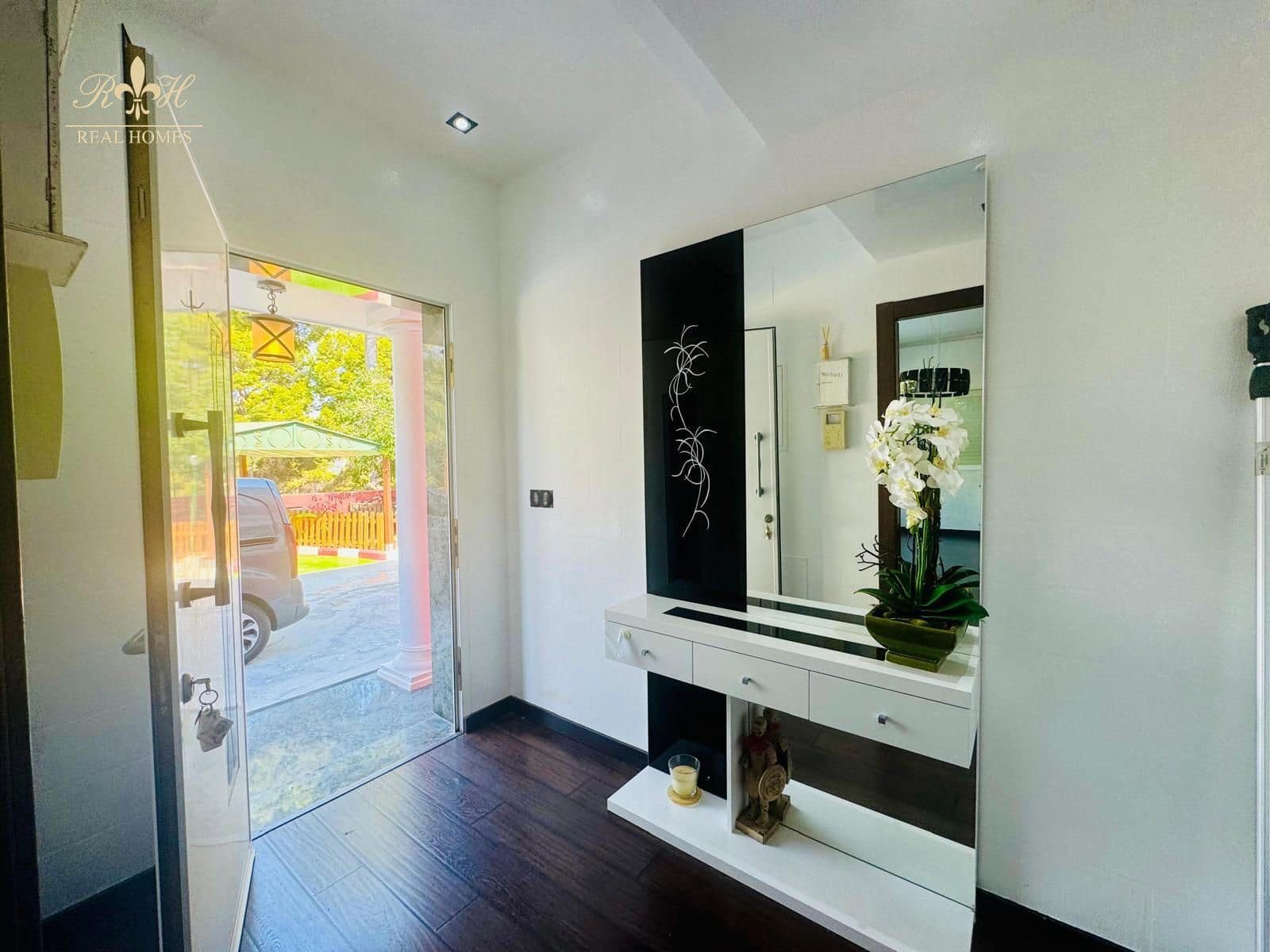 16 soverom Villa til salgs i Albir med svømmebasseng garasje - € 1 250 000 (Ref: 9183993)