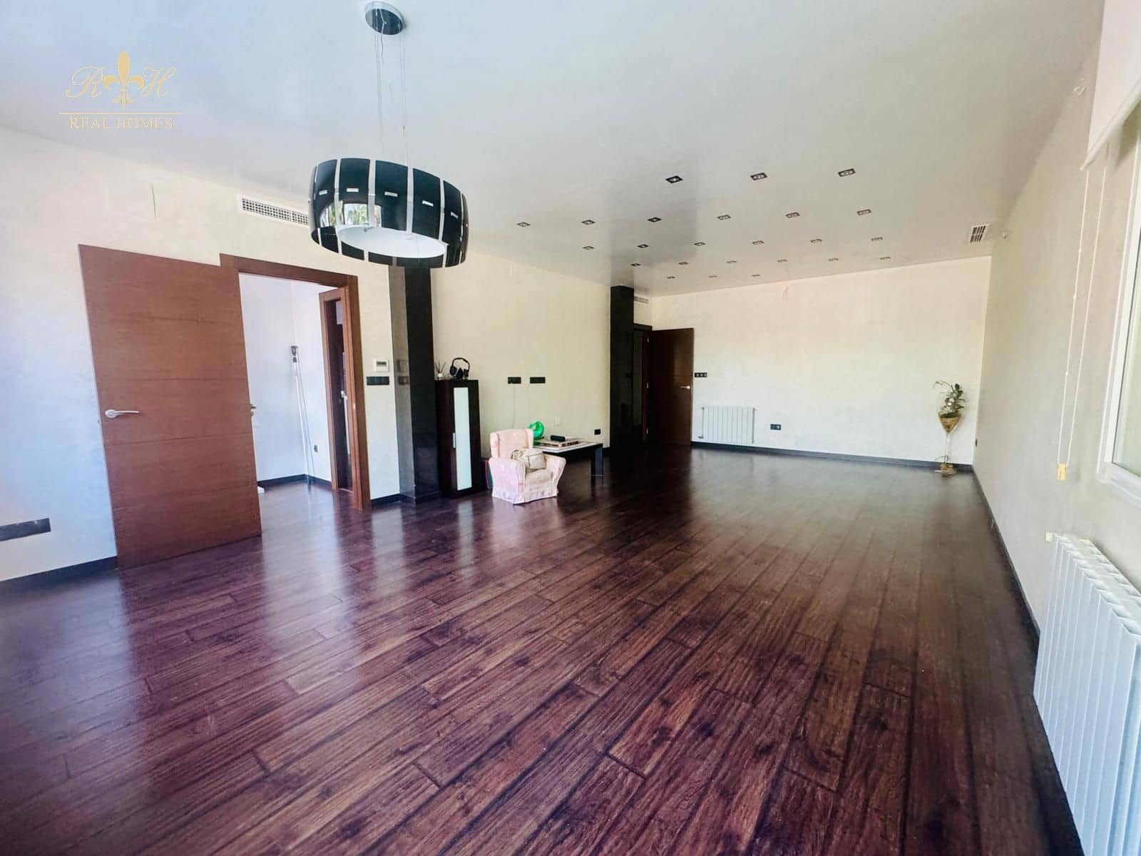 16 soverom Villa til salgs i Albir med svømmebasseng garasje - € 1 250 000 (Ref: 9183993)