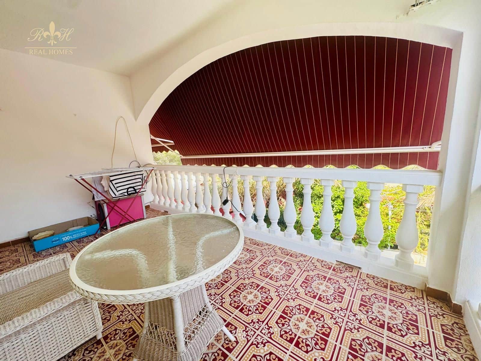 16 soverom Villa til salgs i Albir med svømmebasseng garasje - € 1 250 000 (Ref: 9183993)