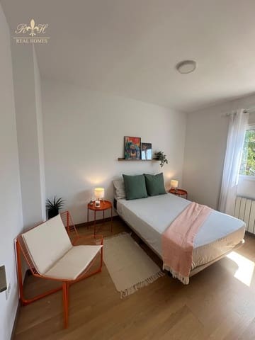 3 soveværelse Villa til leje i Escandinavia - Cautivador, Alfaz del Pi / L'Alfàs del Pi med swimmingpool - € 2.500 (Ref: 9216483)