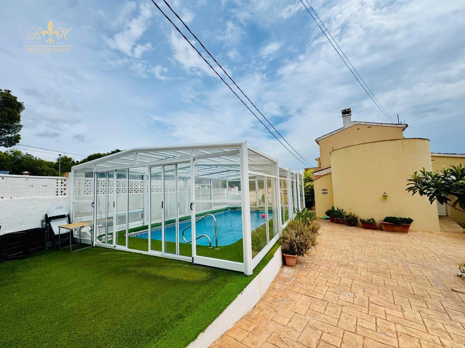 4 sypialnia Dom na sprzedaż w Alfaz del Pi / L'Alfas del Pi z basenem - 485 000 € (Ref: 9216724)