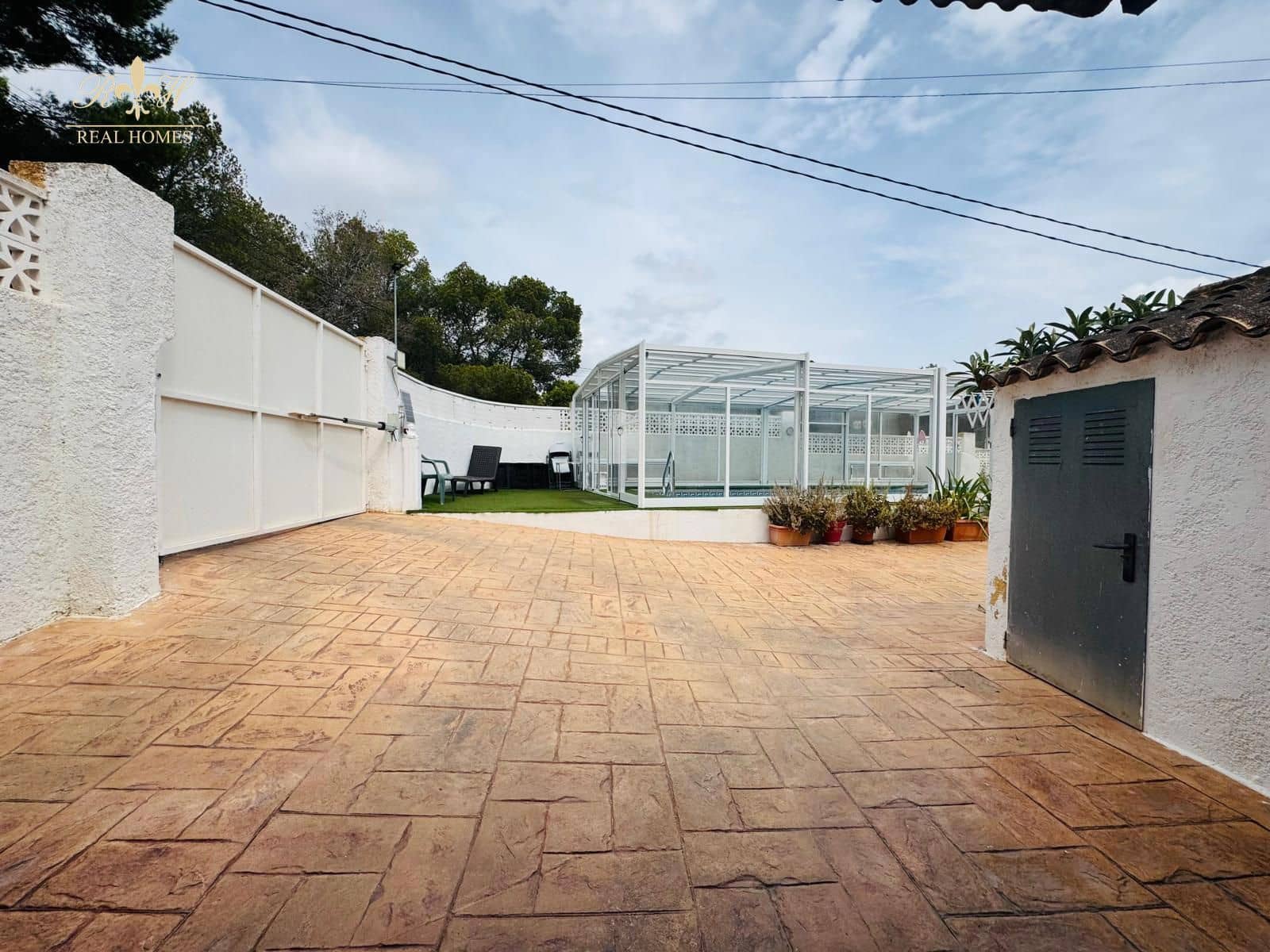 4 sypialnia Dom na sprzedaż w Alfaz del Pi / L'Alfas del Pi z basenem - 485 000 € (Ref: 9216724)