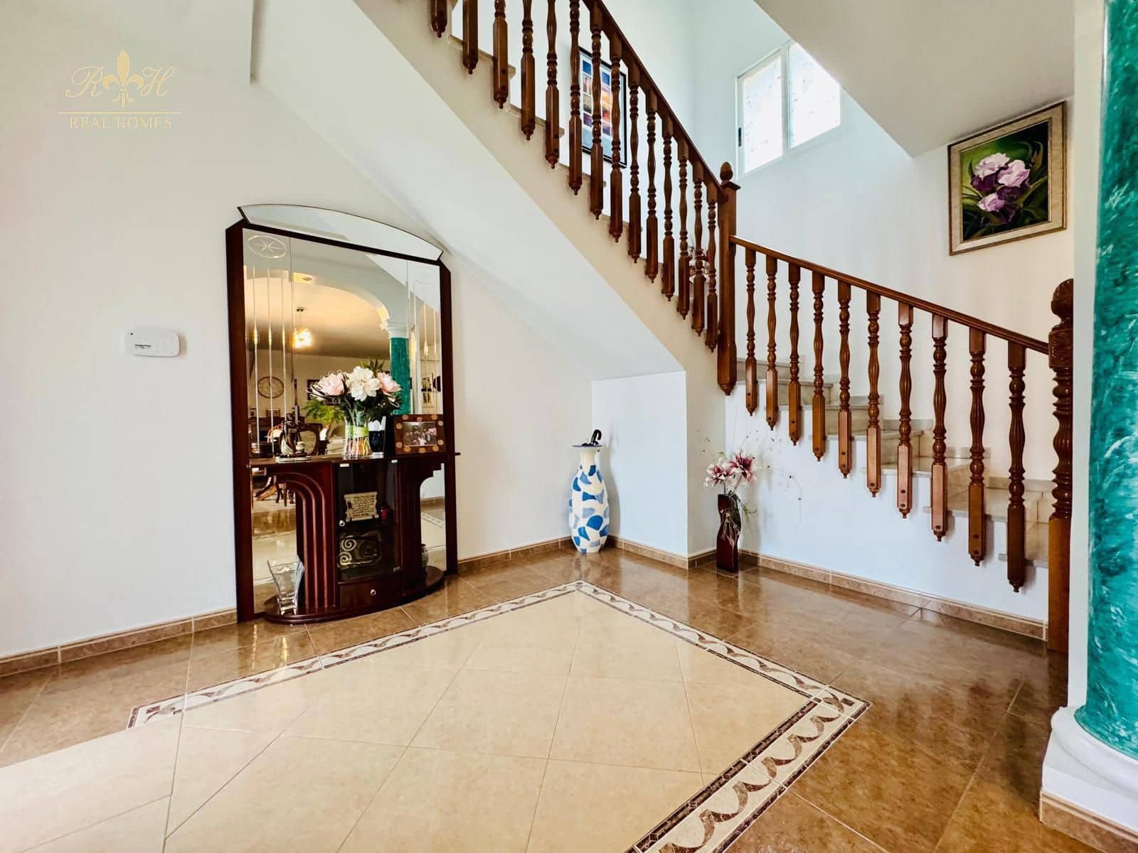 4 sypialnia Dom na sprzedaż w Alfaz del Pi / L'Alfas del Pi z basenem - 485 000 € (Ref: 9216724)