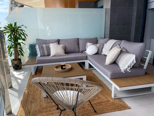 2 soverom Leilighet til salgs i Playa Poniente, Benidorm med svømmebasseng garasje - € 630 000 (Ref: 9254152)