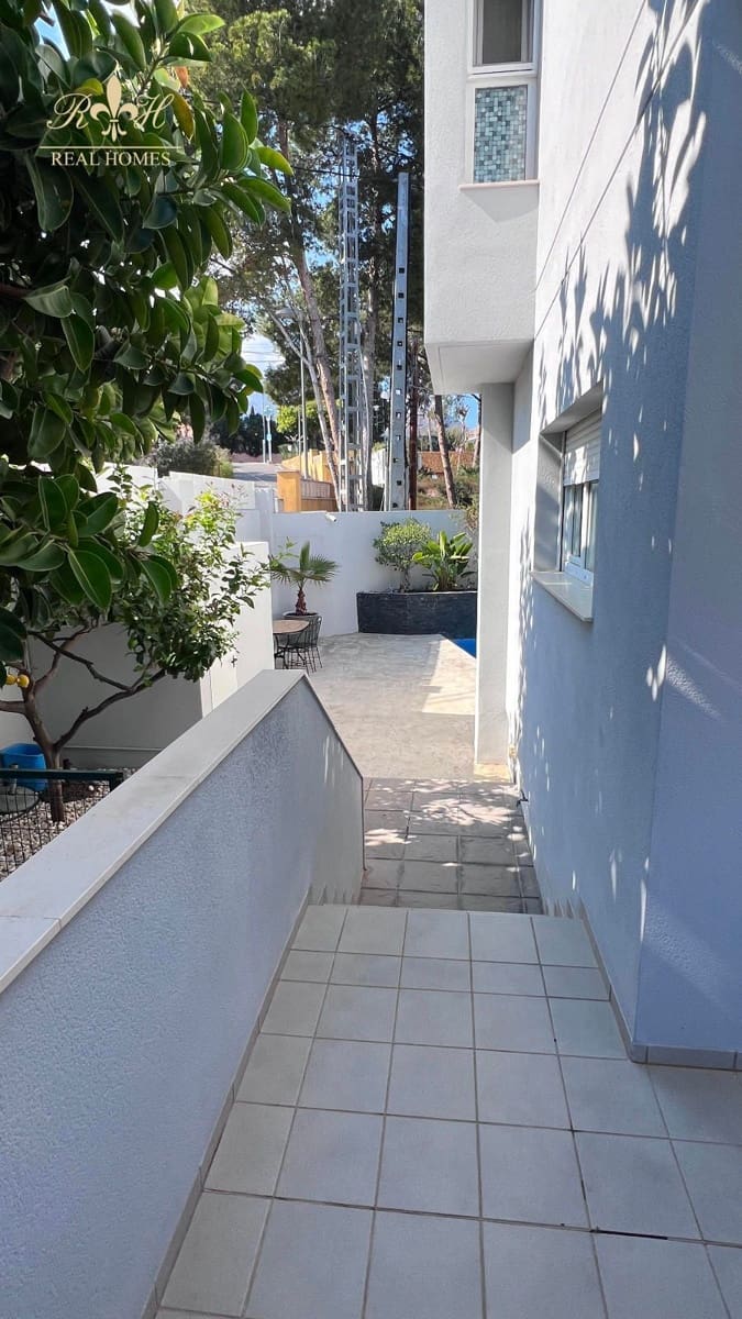 3 slaapkamer Villa te huur in La Nucia met zwembad garage - € 2.400 (Ref: 9261843)